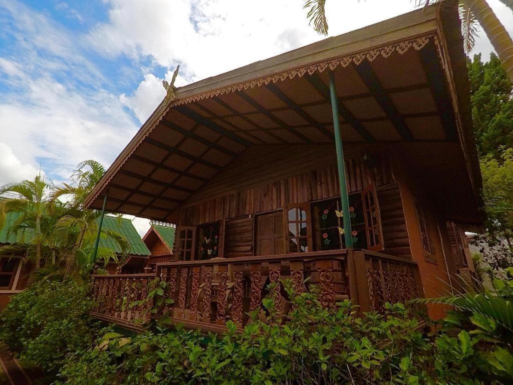 Chiangsan Goldenland Resort Chiang Saen Exterior photo
