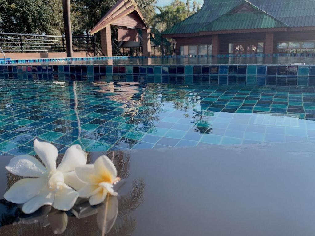 Chiangsan Goldenland Resort Chiang Saen Exterior photo