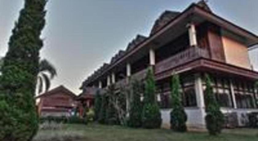 Chiangsan Goldenland Resort Chiang Saen Exterior photo