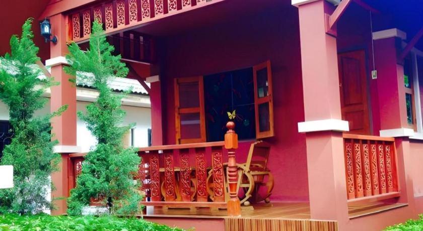 Chiangsan Goldenland Resort Chiang Saen Exterior photo